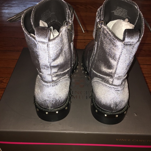 SOLD Vince Camuto boots - Picture 5 of 8